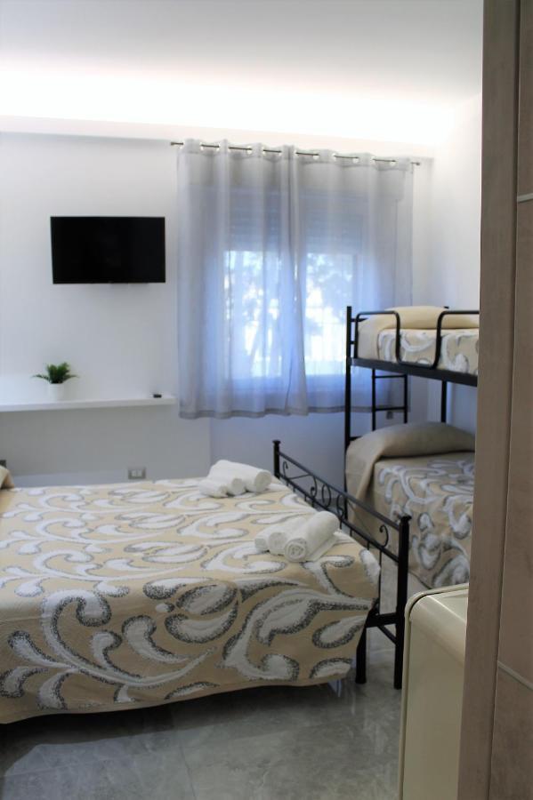 Sea Garden Rooms Termoli Esterno foto