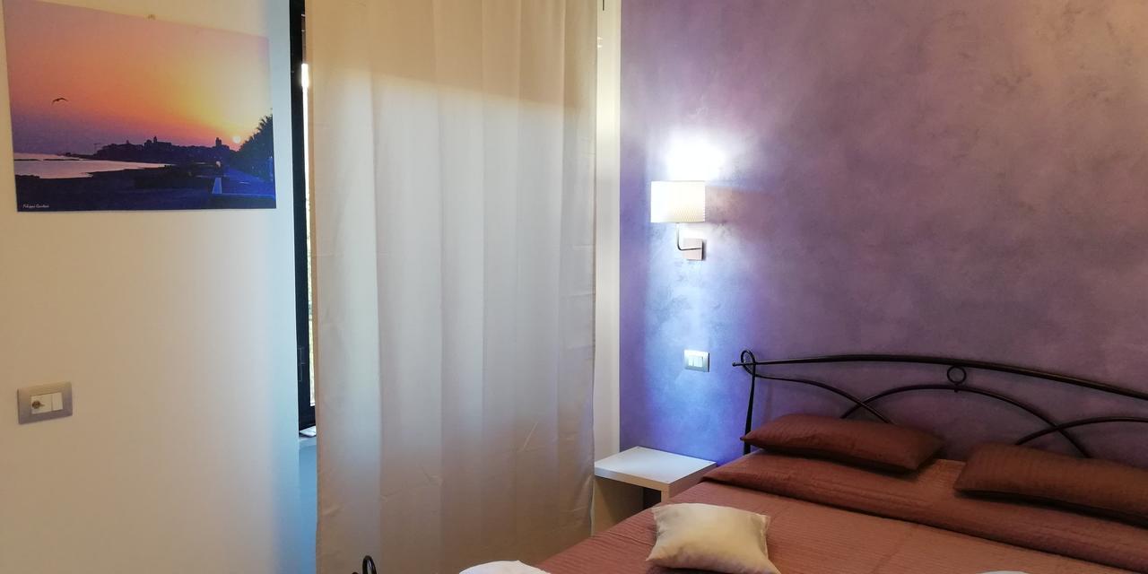 Sea Garden Rooms Termoli Esterno foto